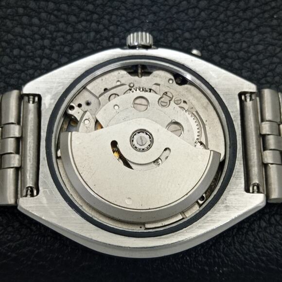 Vintage 1986 Ricoh Automatic Mens Silver Watch W/daydate & Brown accents - Picture 9 of 10